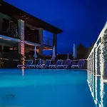 Relais Agli Olivi 3* لاتيزي