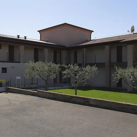 Relais Agli Olivi Отель Лацизе