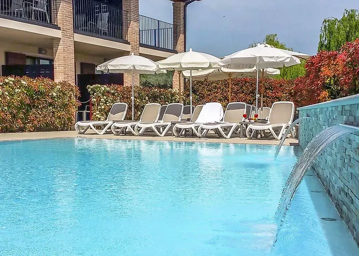 Relais Agli Olivi מלון לאזיסה
