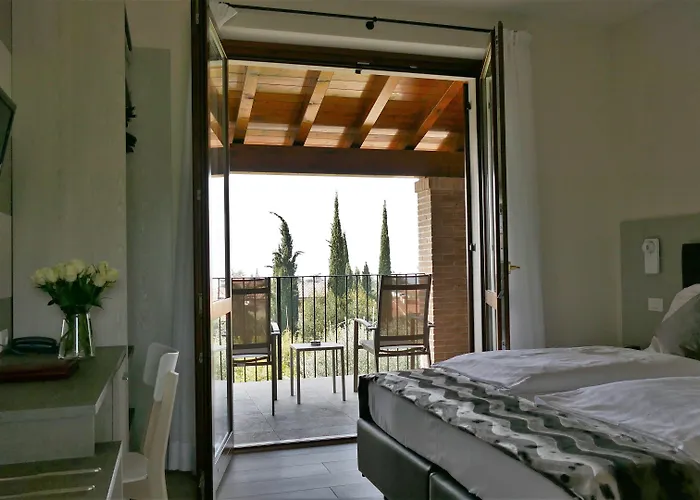 Relais Agli Olivi מלון לאזיסה