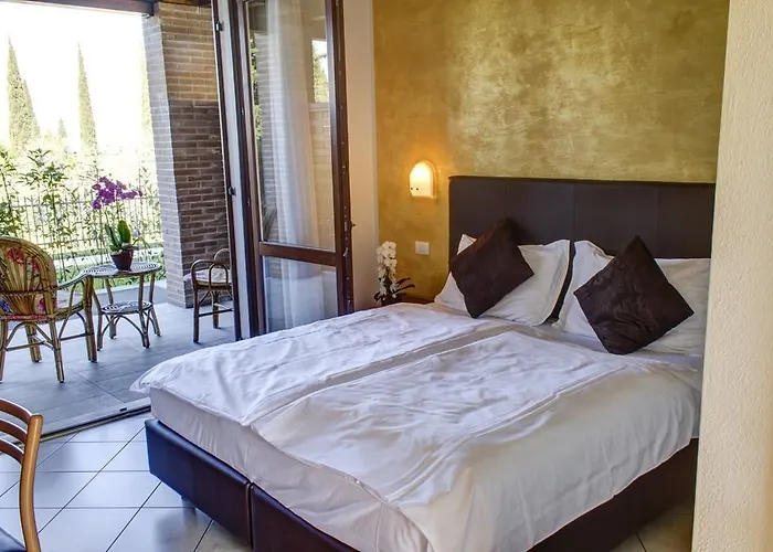 Relais Agli Olivi Hotel 3*