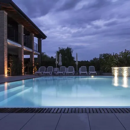 מלון Relais Agli Olivi 3*