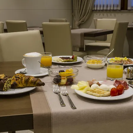 מלון Relais Agli Olivi 3*