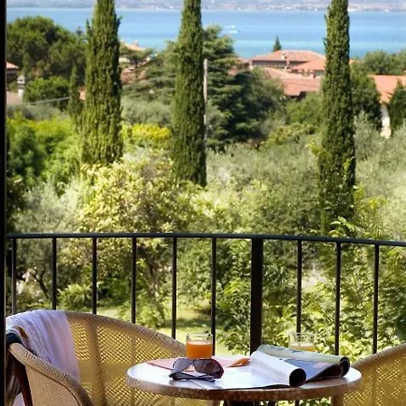 מלון Relais Agli Olivi לאזיסה