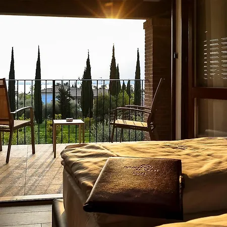 Relais Agli Olivi מלון