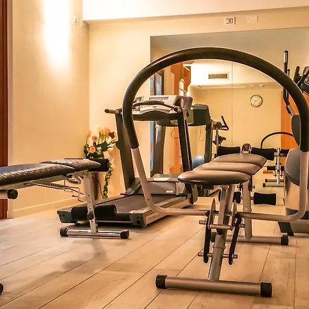 Relais Agli Olivi מלון לאזיסה